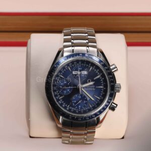 Omega Speedmaster Day-Date 40