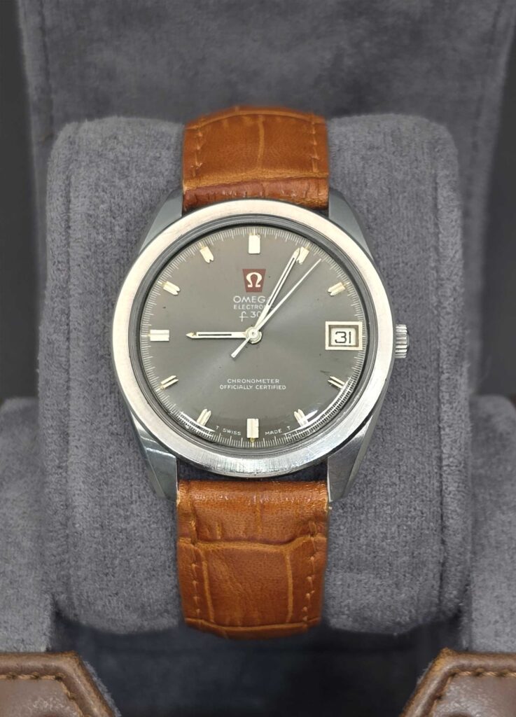 Omega F300 36